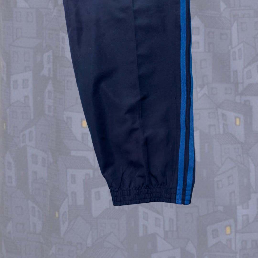 Adidas Trackpants - S